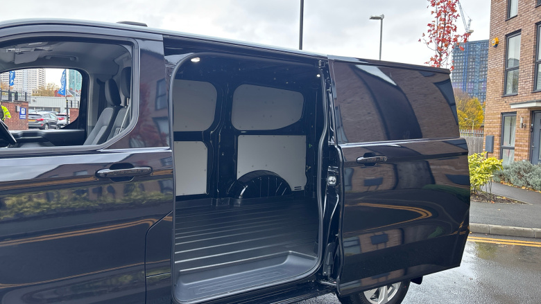 Ford Transit Custom E-320 L1 Rwd 100kW 65kWh H1 Van Limited Auto